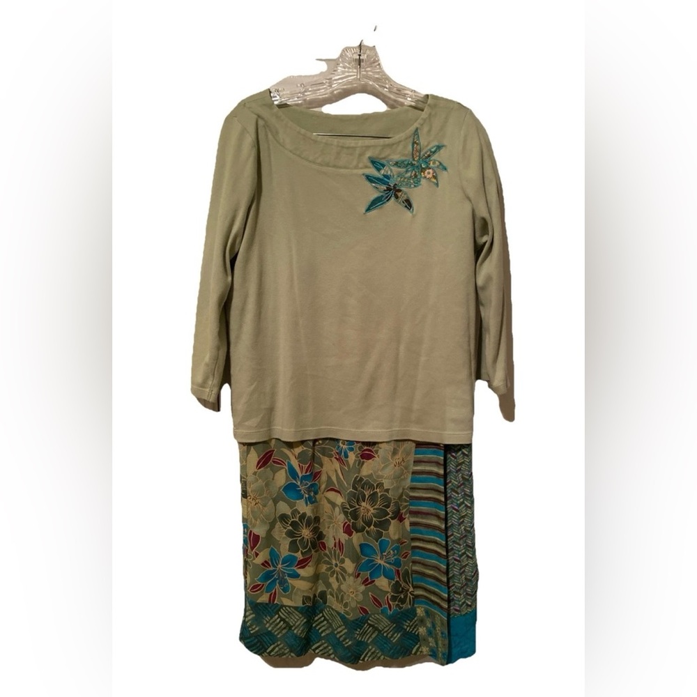 Requirements Women’s shirt and skirt set